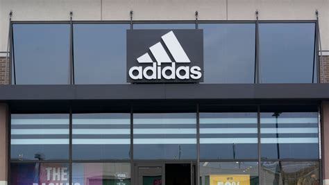 adidas store paramus